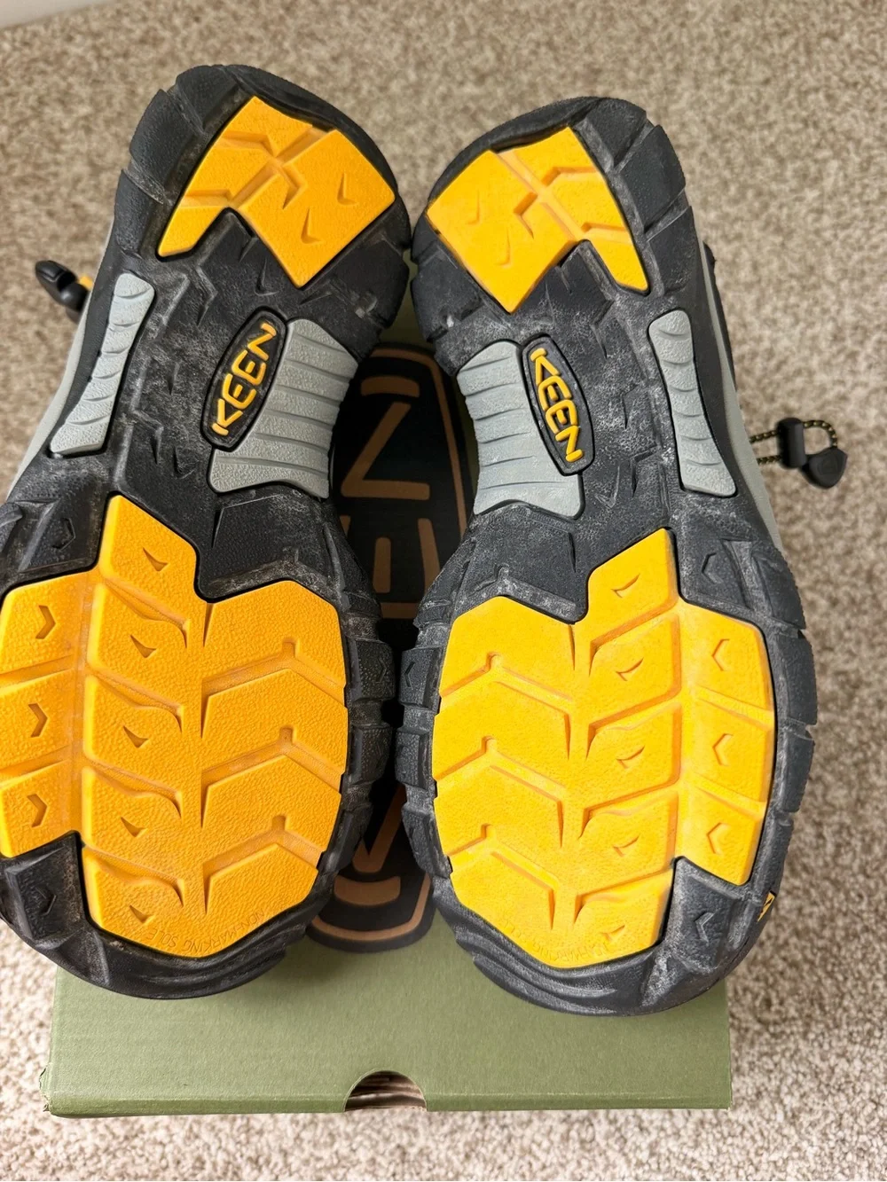 Men's KEEN Newport H2 Closed Toe Sandals